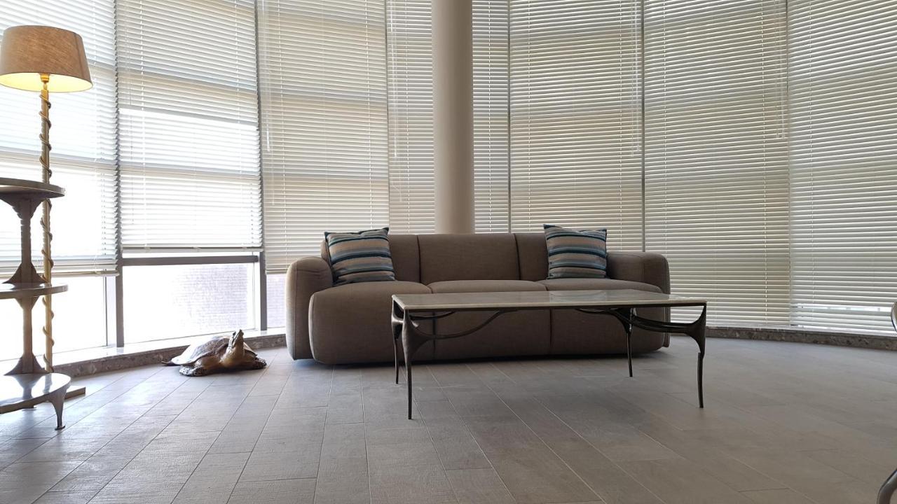 Hotel Acropolis " Op Het Sportiefste Park Van De Kust " 미들케르케 외부 사진