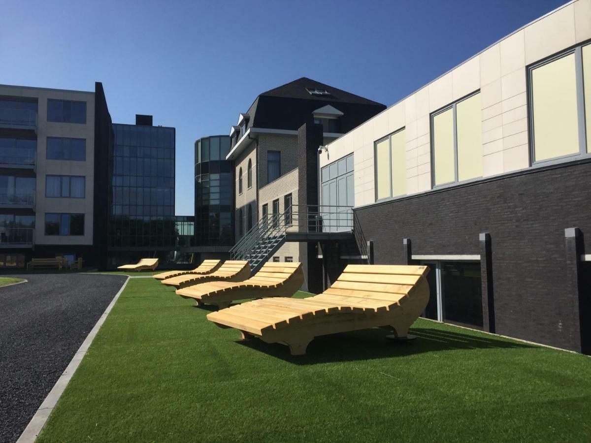 Hotel Acropolis " Op Het Sportiefste Park Van De Kust " 미들케르케 외부 사진